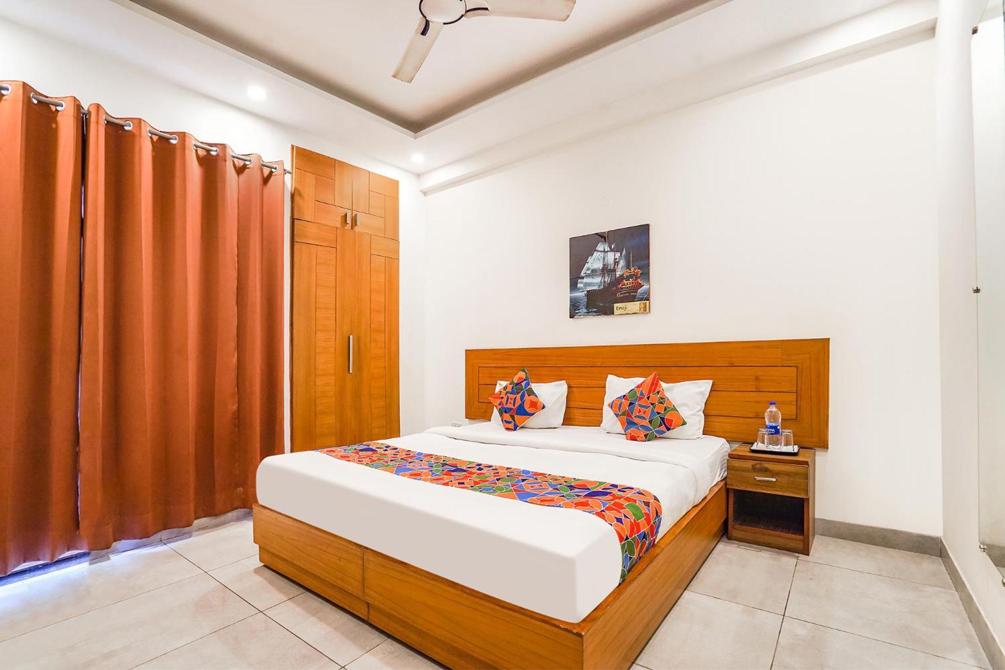 Fabhotel Emoji Stays Gurgaon Exterior photo