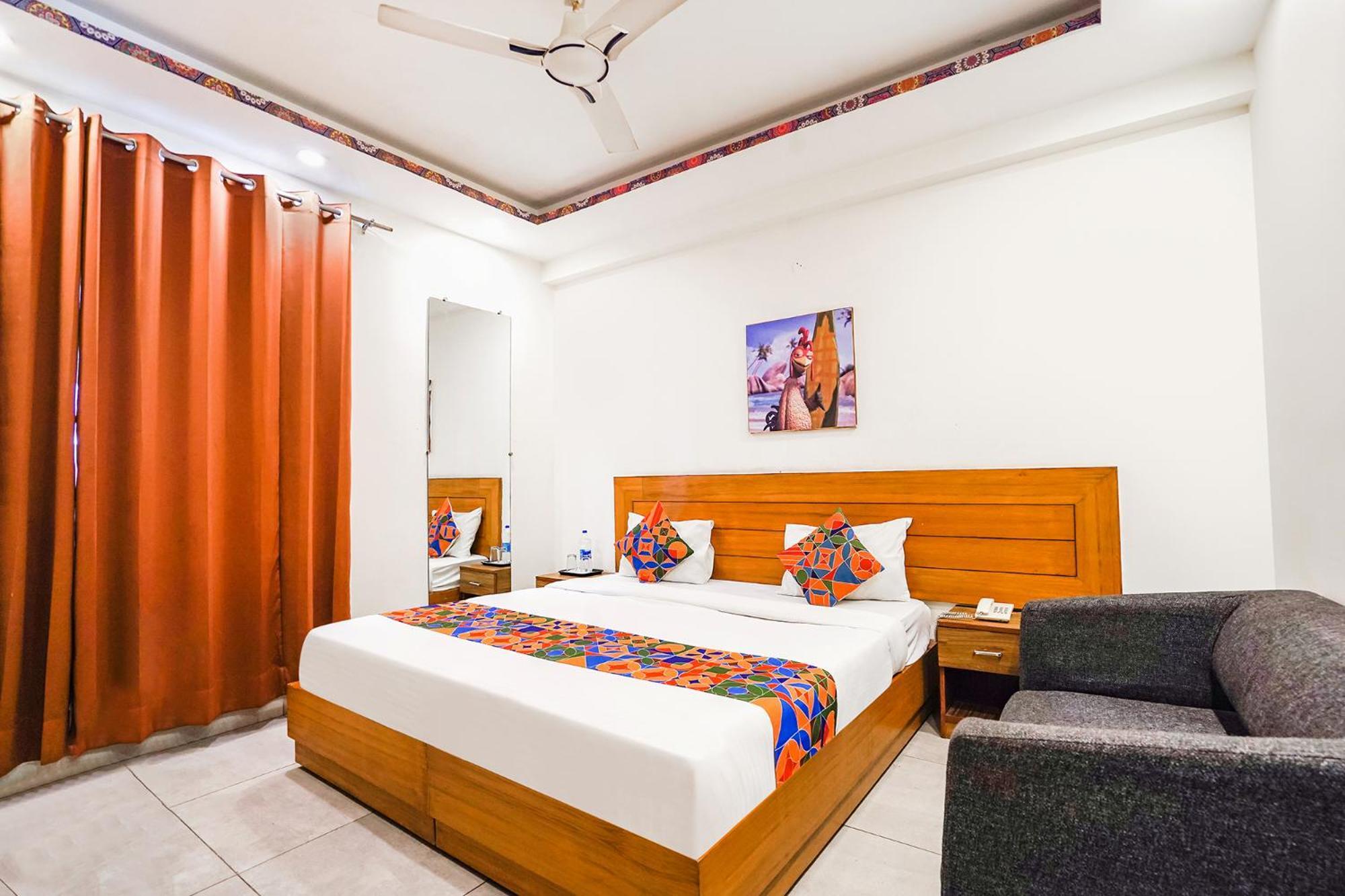 Fabhotel Emoji Stays Gurgaon Exterior photo