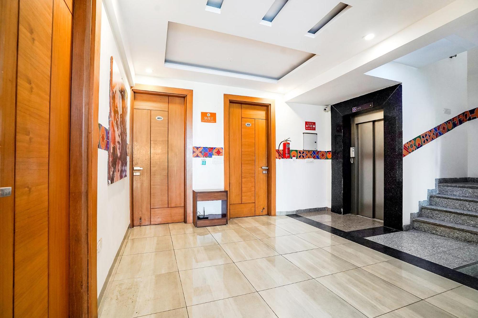Fabhotel Emoji Stays Gurgaon Exterior photo
